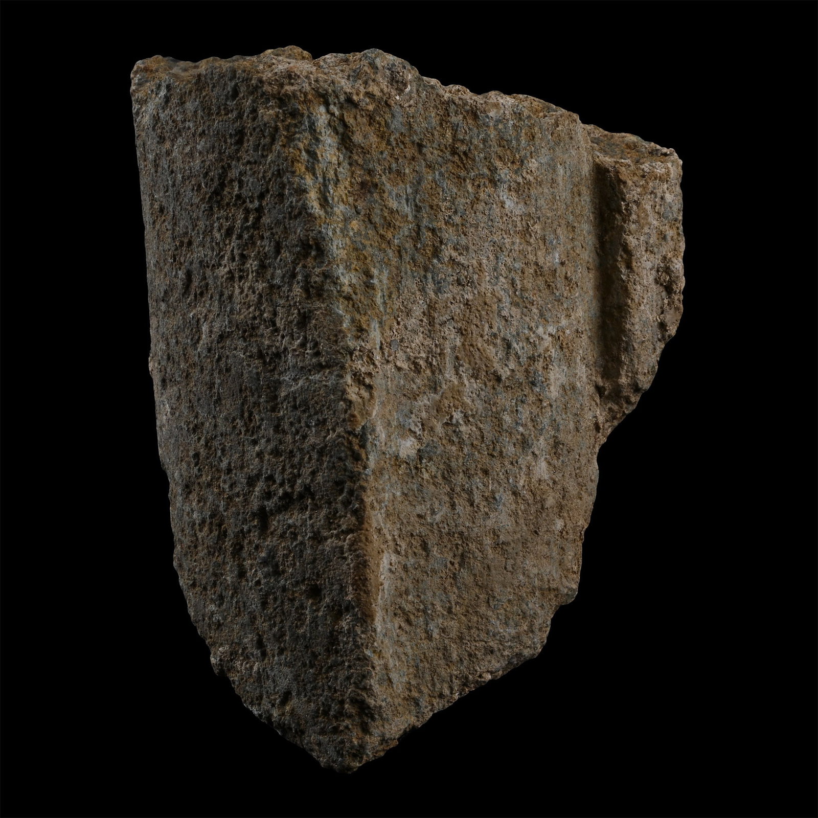 Medieval Limestone Window Tracery Section: Circa 14th-16th century A.D. A fragment with a domed ledge. 342 grams, 96 mm (3 3/4 in.). [No Reserve] From the late collection of a Cornish couple, formed from the early 1990s. TimeLine Auctions foll