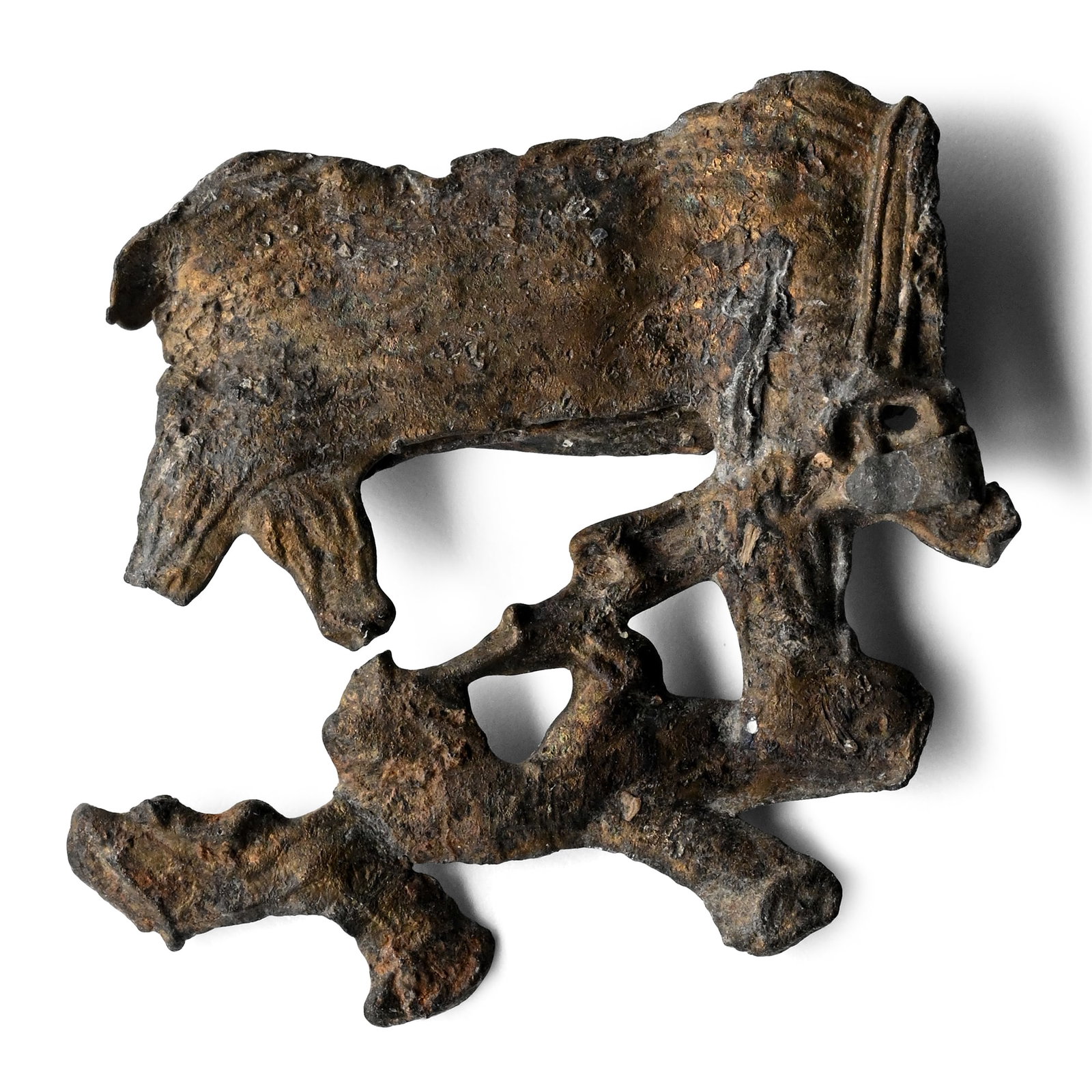 Medieval Pewter Earls of Warwick Livery Badge with Bear and Staff (1 of 1)