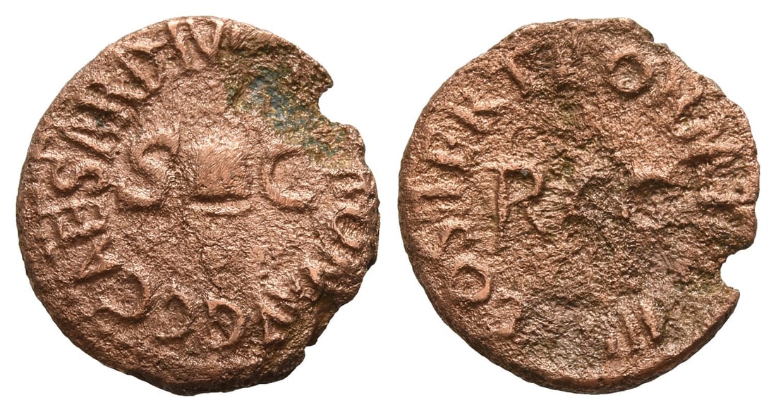 Gaius (Caligula) AE Quadrans.: AD 40-41. Rome mint. C CAESAR DIVI AVG PRO N AVG, pileus between S C / COS TERT PON M TR P IIII P P around R CC. RIC 52; Cohen 7; BMC 64. 2.74gr, 17mm, 7h. London, UK, art market, 1980s. Private colle