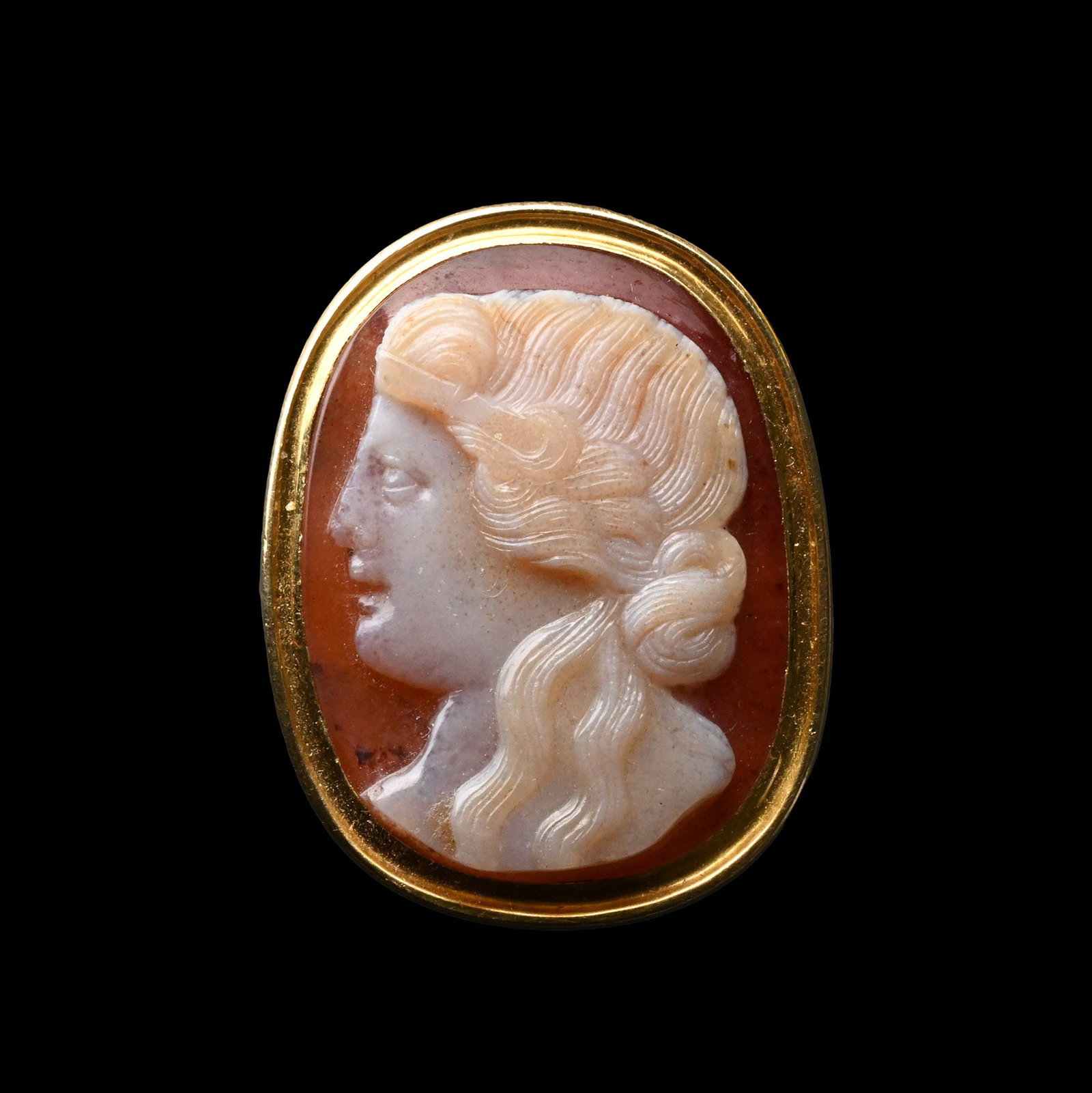 Georgian Gold Ring with Renaissance Cameo of a Muse (1 of 3)