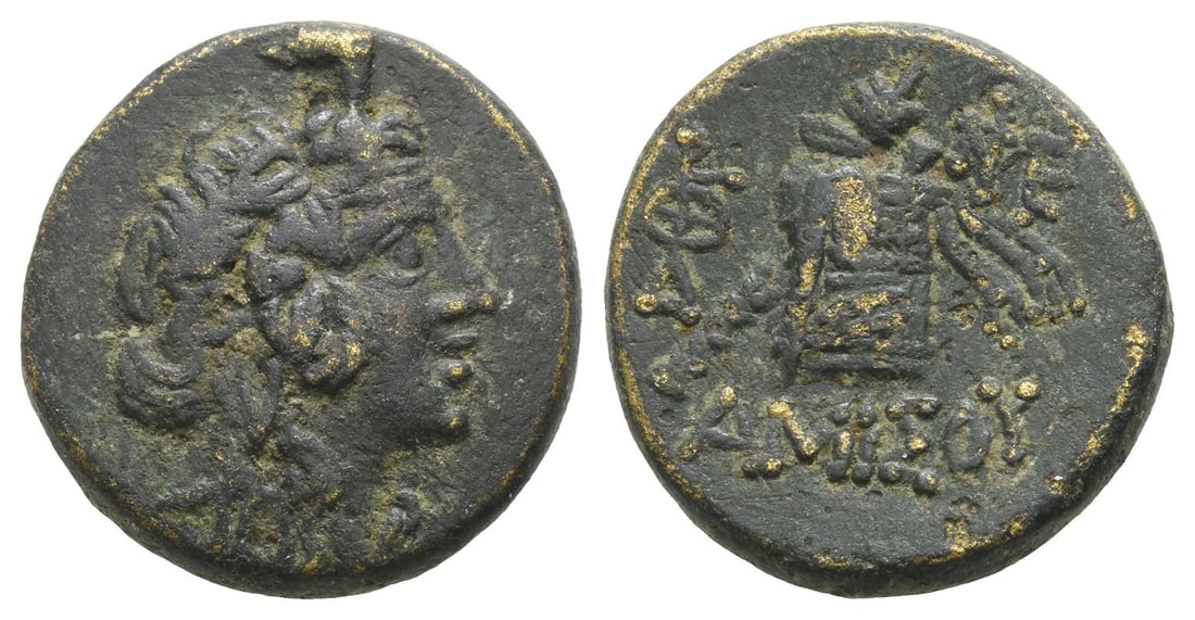 Pontos, Amisos AE 21mm.: Time of Mithradates VI Eupator, circa 85-65 BC.. Head of Dionysos to right, wearing wreath of ivy and fruit / AMI?OY, panther skin and thyrsos on cista mystica; to left, monogram. SNG BM Black Sea -; 