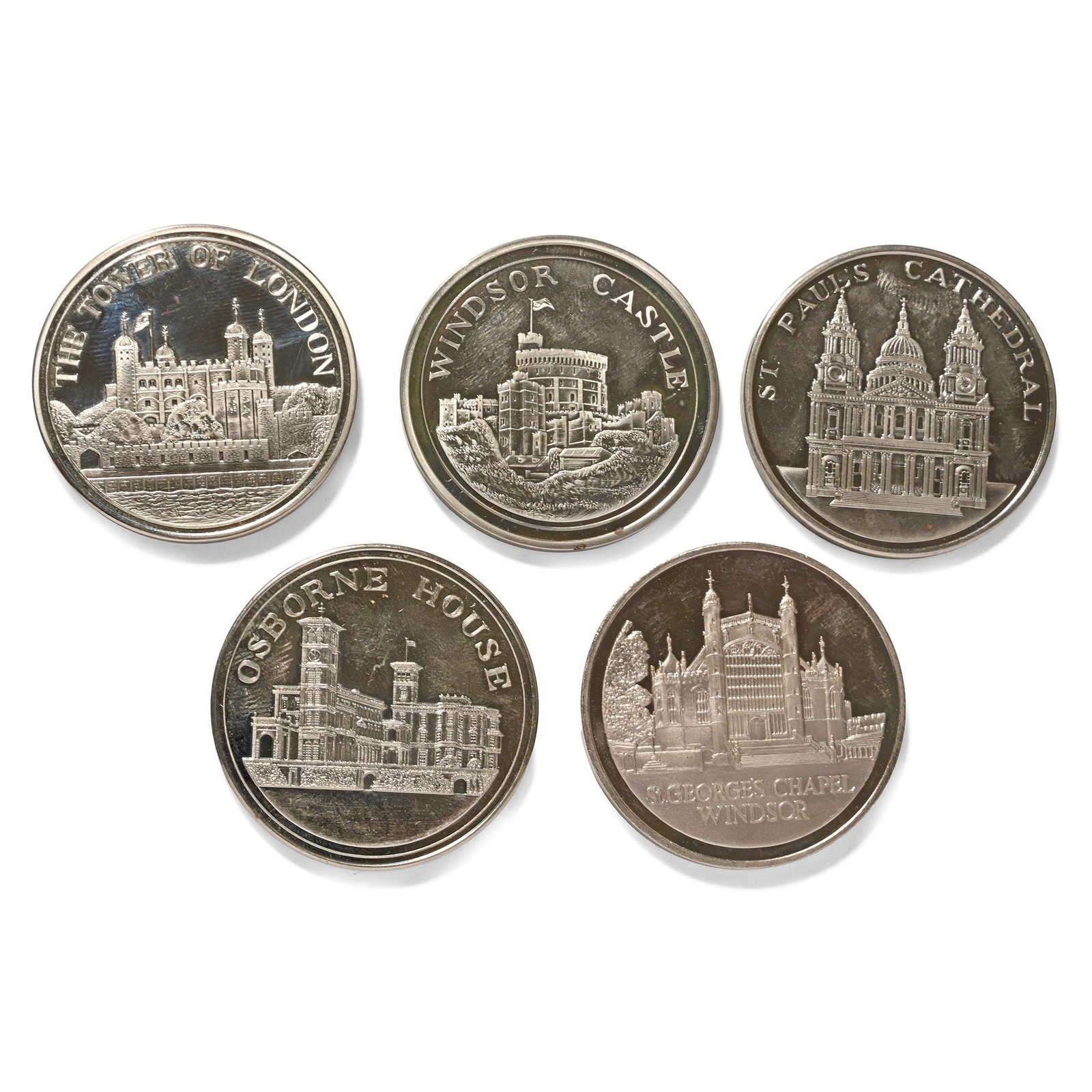 United Kingdom. Group of Five [5] Commemorative Coins.: 20th century AD. Comprising: mixed issues and reverse types. 182gr total, 44mm. As shown. From the private coin collection of a West London, UK, gentleman, formed since the mid 1980s. TimeLine Auction