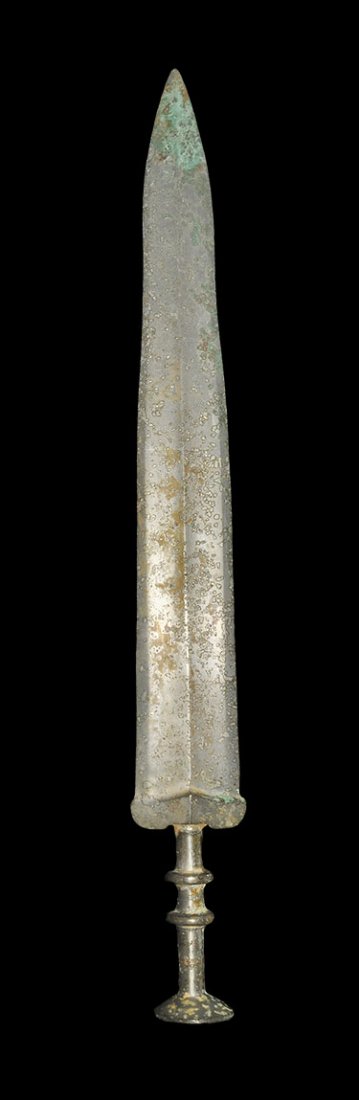 Chinese Style High-Tin Bronze Sword: An undated archaistic cast bronze short sword in Han Dynasty style, with midrib to the waisted blade; elliptical guard, two transverse discoid collars to the grip and large discoid pommel above. 895 g