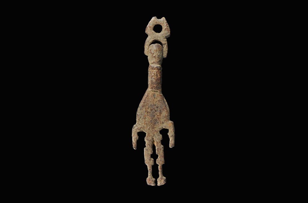 Byzantine Iron Hinged Key: 6th-9th century AD. A key with round-section stem and D-shaped plaque with four wards; bulb to the top with hinged plaque, pierced for suspension. 13 grams, 71 mm (2 3/4"). Ex Kostas collection. [No R