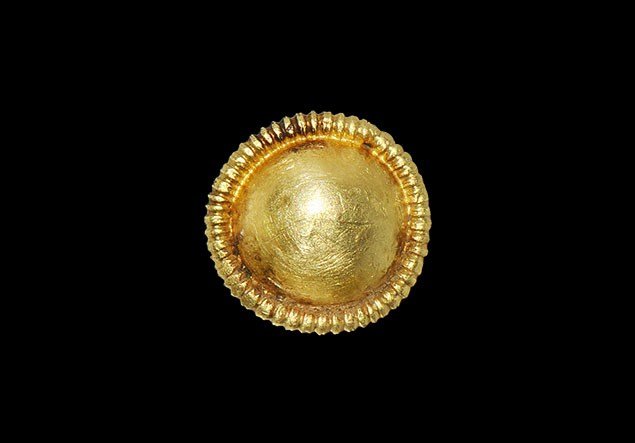Merovingian Gold Filigree Boss: 6th-7th century AD. A hollow domed boss with pin to the reverse, collar of beaded wire to the edge. Cf. West, S. A Corpus of Anglo-Saxon Finds From Suffolk, item 128-10 rivets on a belt buckle from Tu