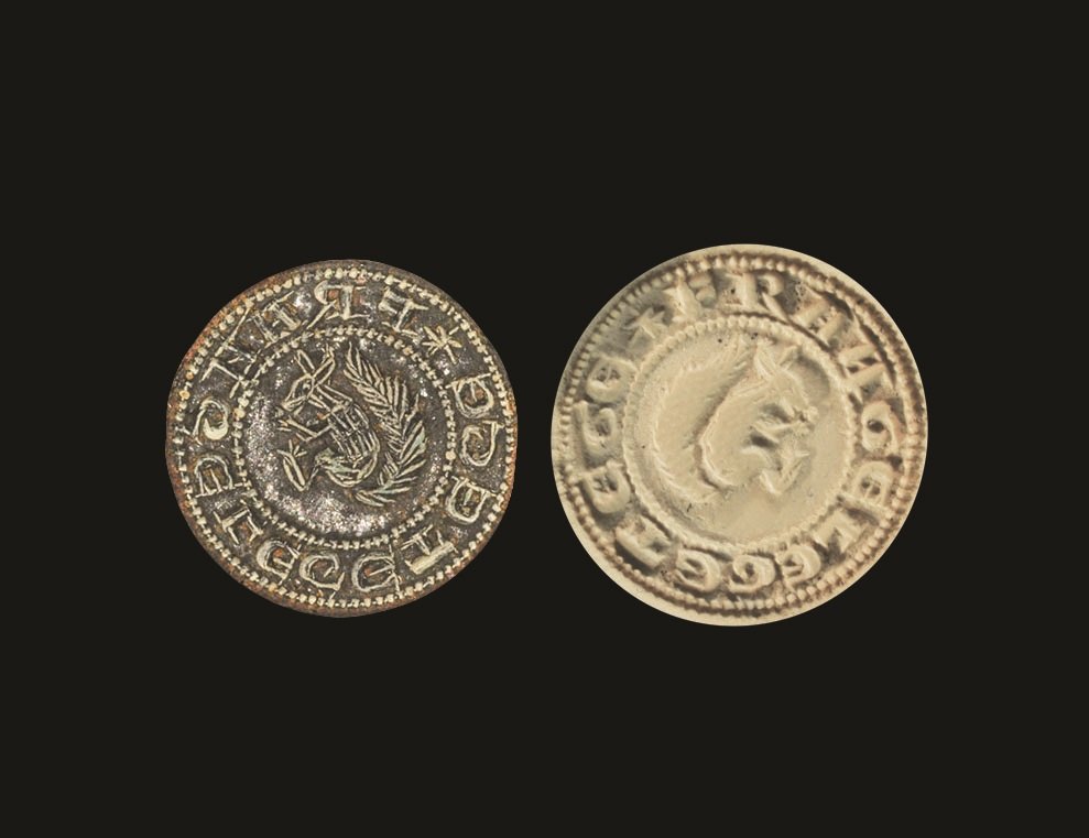 Medieval Bronze '*FRANGE LEGE TEGE' Seal Matrix: 13th-14th century AD A cast bronze discoid seal matrix with integral strap and loop to the reverse; the face with central motif of a squirrel, surrounded by the legend '*FRANGE LEGE TEGE' (break, read