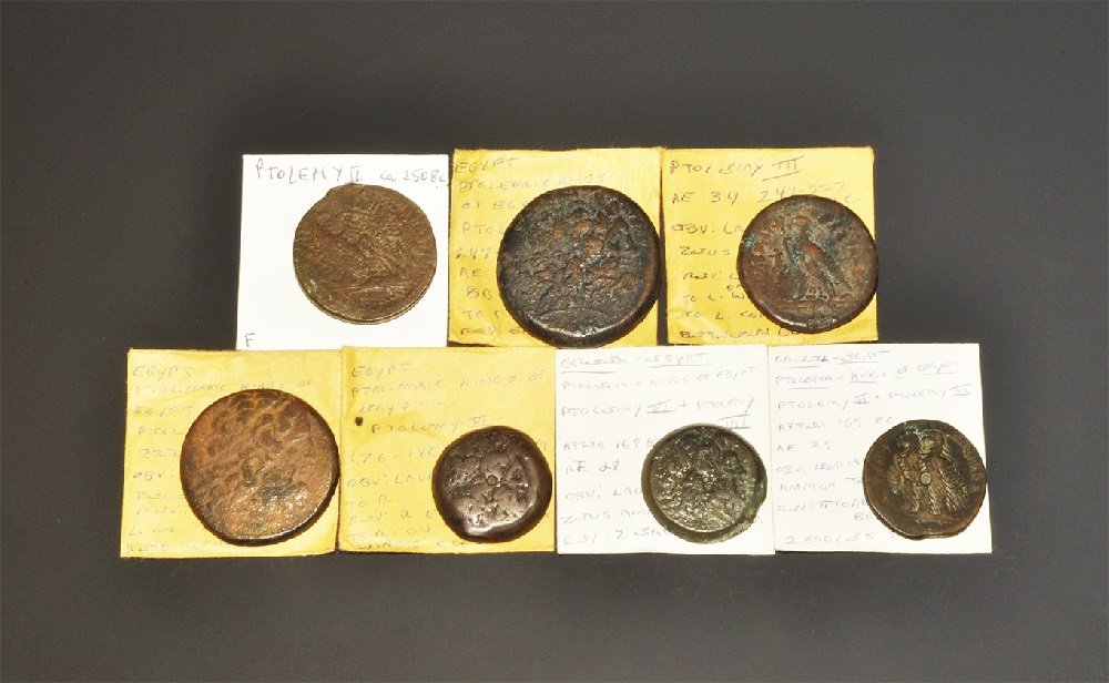 Ancient Greek Imperial Coins - Egypt - Ptolemy II to: 250-186 BC, group comprising: Ptolemy II (eagle); Ptolemy III (2, eagle); Ptolemy IV (eagle); Ptolemy VI (two eagles) and Ptolemy VI & VII (2, two eagles). 249 grams total, with envelopes. Ex Walter S