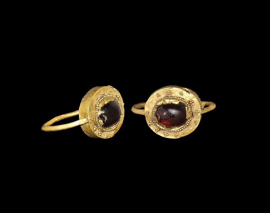 Roman Gold Swivel Ring with Garnet (1 of 1)