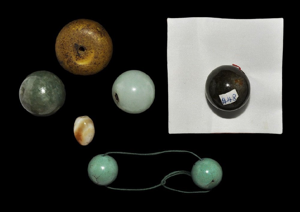 Chinese Agate and Other Bead Group (1 of 1)