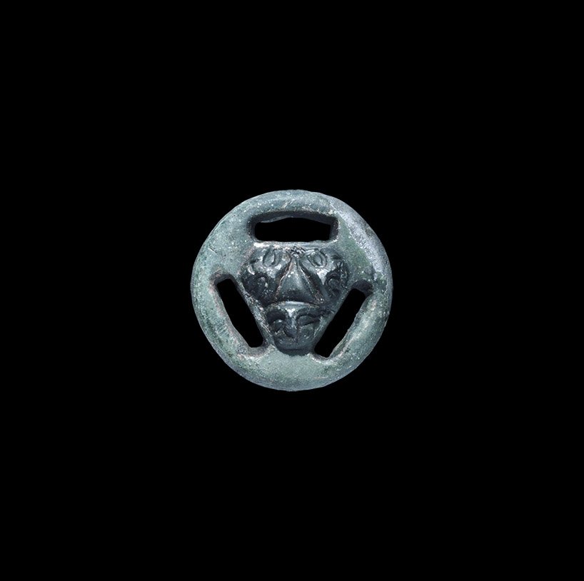 Viking Sword Belt Distributor with Faces (1 of 1)