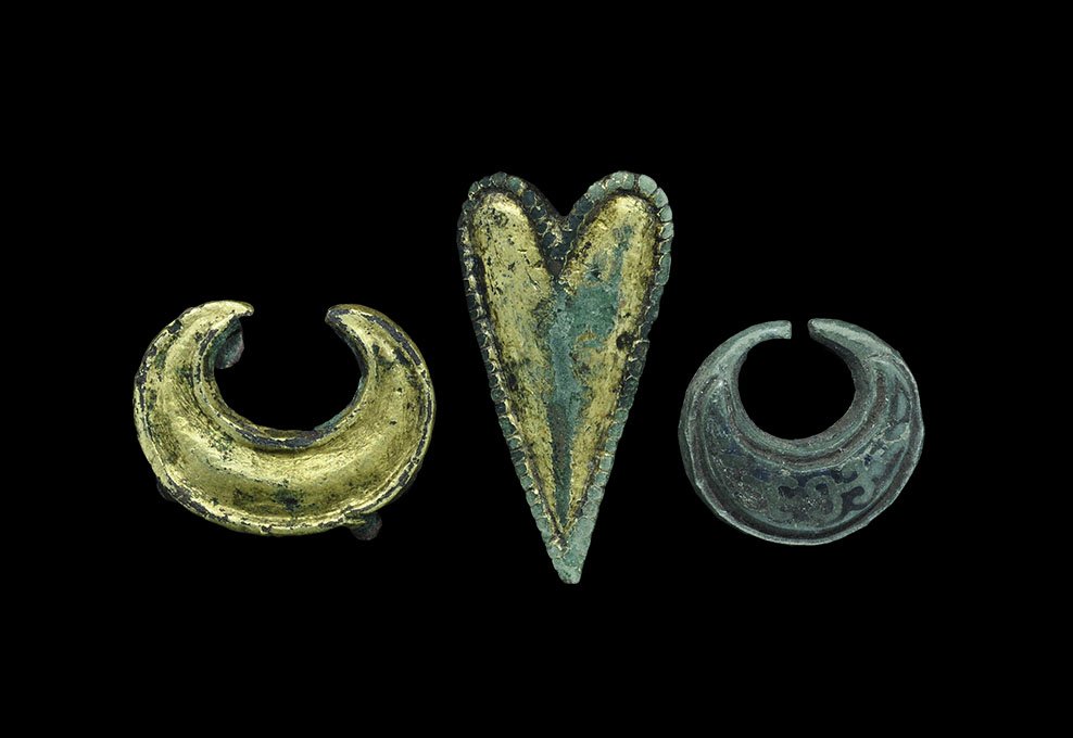 Viking Gilt Belt Mount Group (1 of 1)