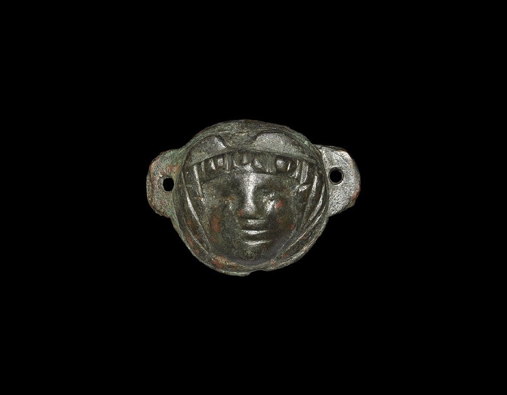 Roman Mask Mount (1 of 1)