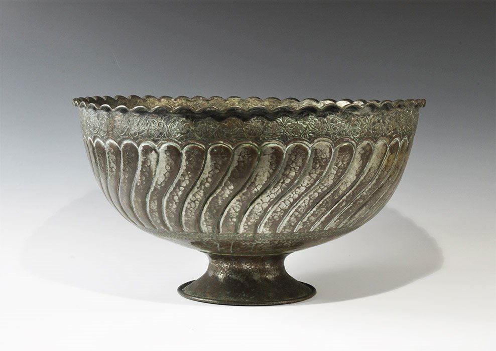 Islamic Ottoman Monumental Bowl (1 of 1)