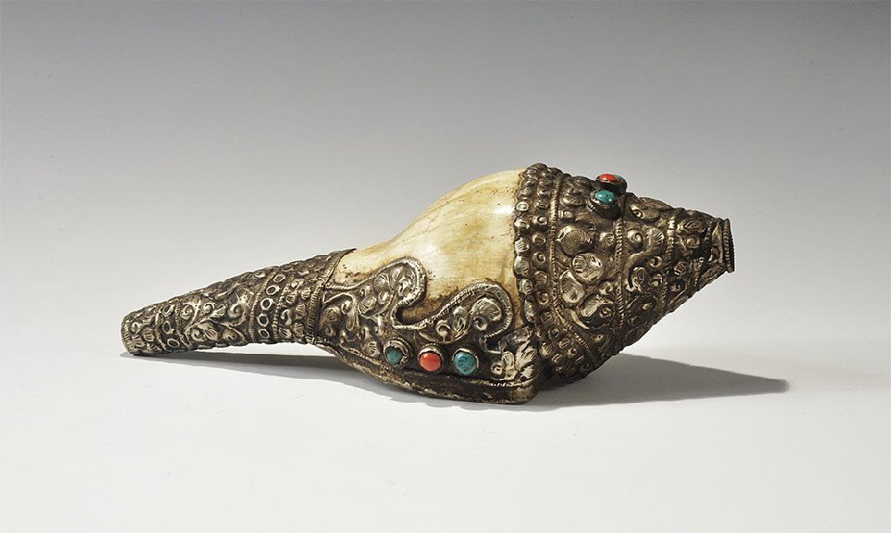 Tibetan Mounted Conch Shell (1 of 1)