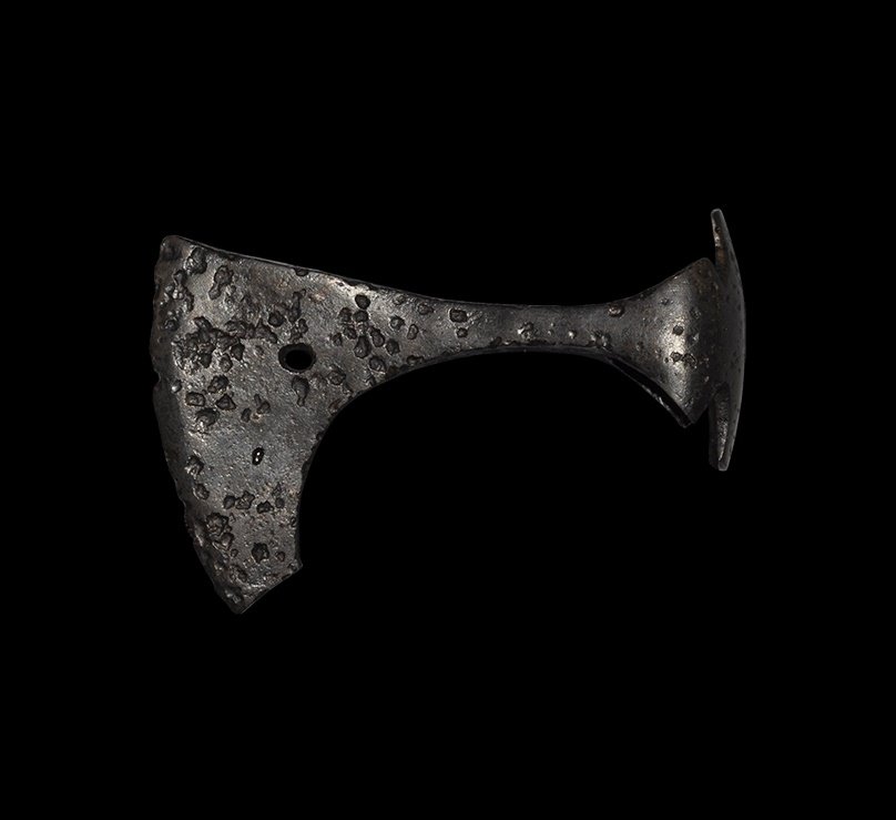 Viking Bearded Axehead (1 of 1)