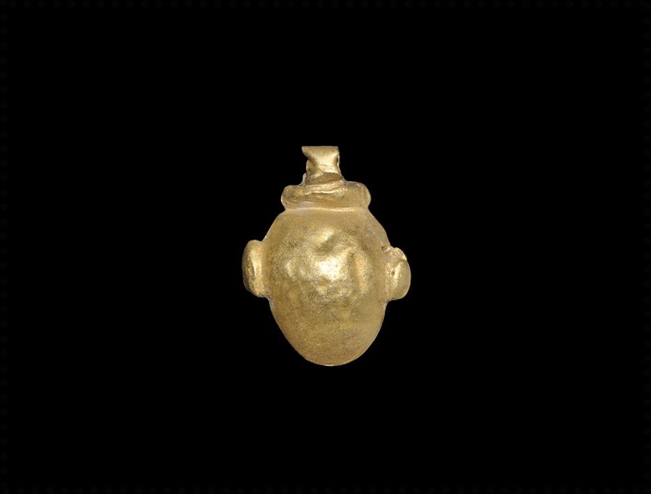 Egyptian Gold Heart Amulet (1 of 1)