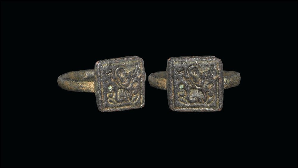 Byzantine Ring with Mounted Saint (1 of 1)