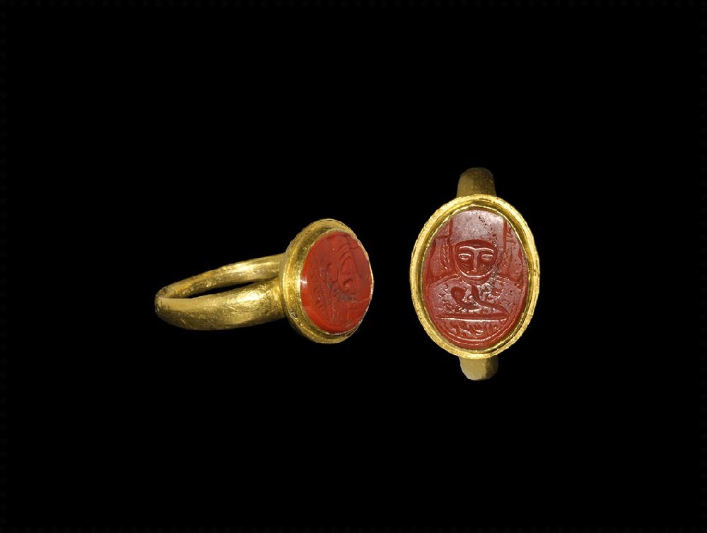 Islamic Gold Intaglio Ring (1 of 1)