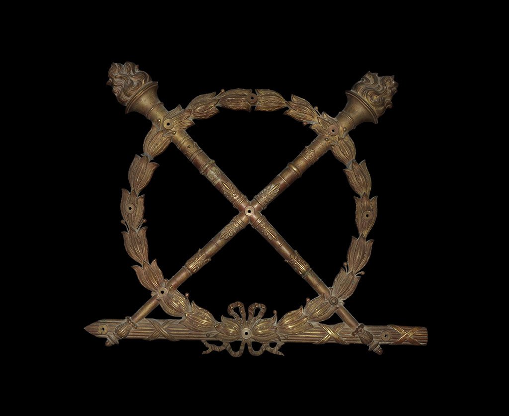 Vintage Monumental Heraldic Mount with Victory Wreath (1 of 1)