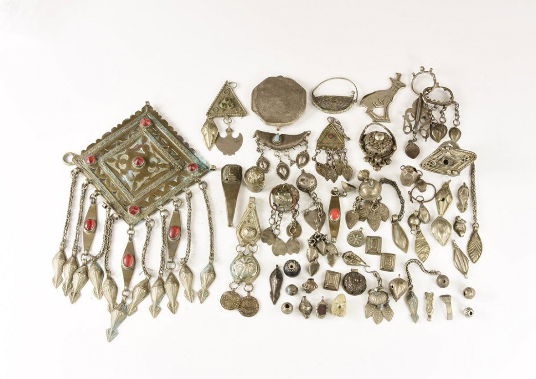 Western Asiatc Bedouin Jewellery Group (1 of 1)