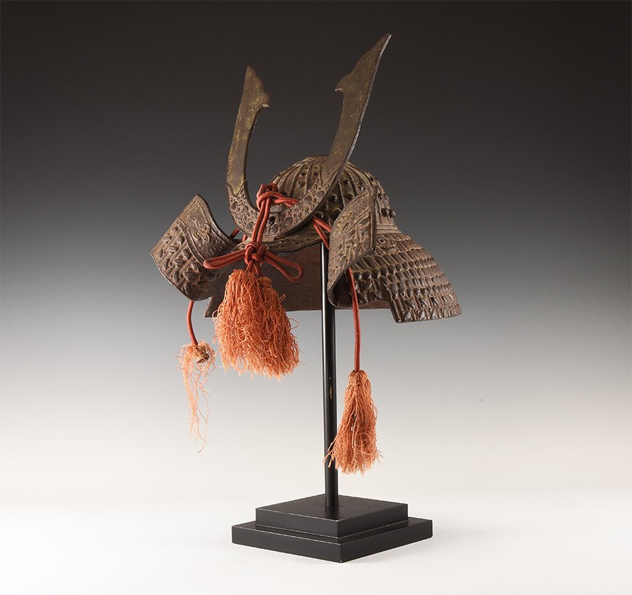 Japanese 'Samurai' Statue Helmet (1 of 1)