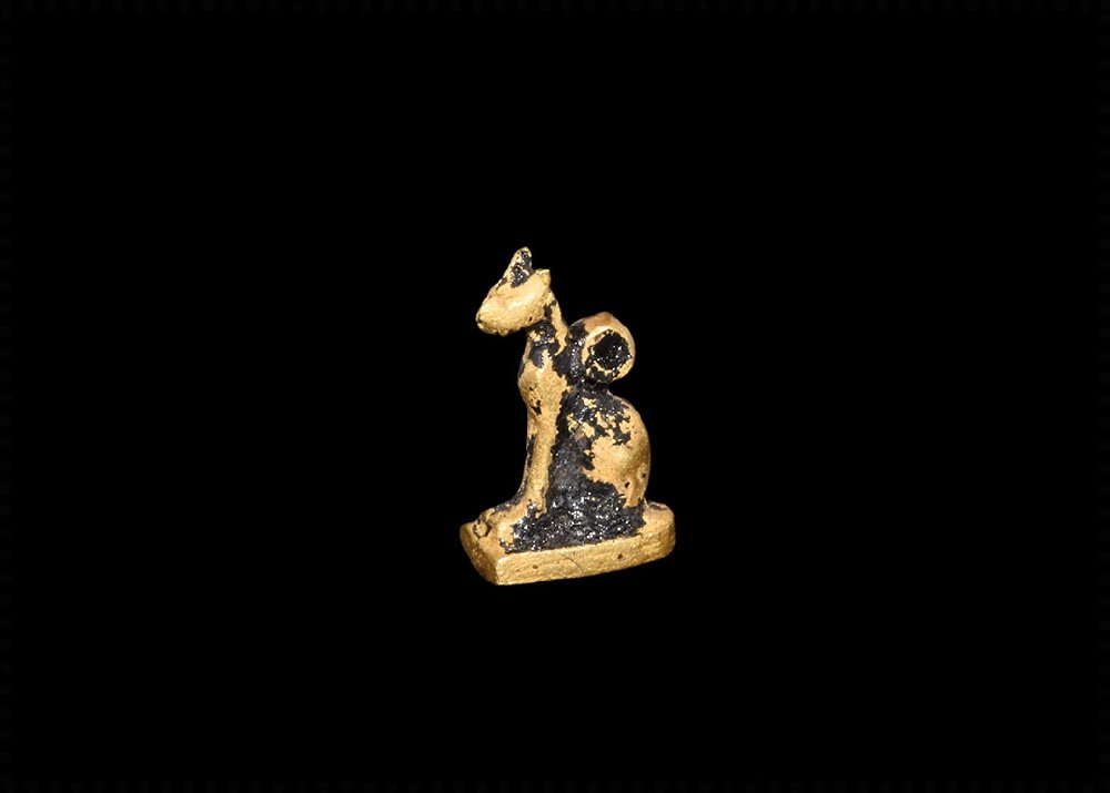 Egyptian Gold Bastet Cat Amulet (1 of 1)