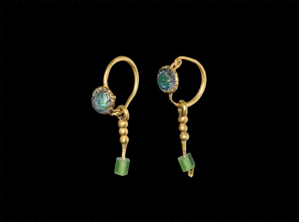 Roman Gold and Green Glass Cabochon Earrings (1 of 1)