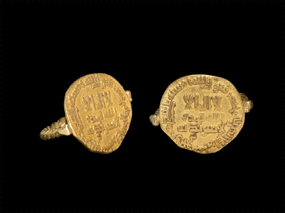 Viking Gold Ring with Islamic Coin (1 of 1)