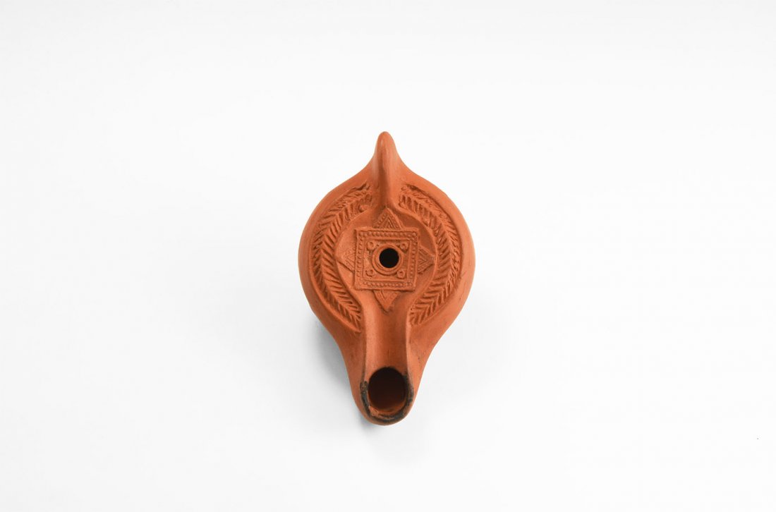 Roman Style Oil Lamp with Star and Wreath (1 of 1)