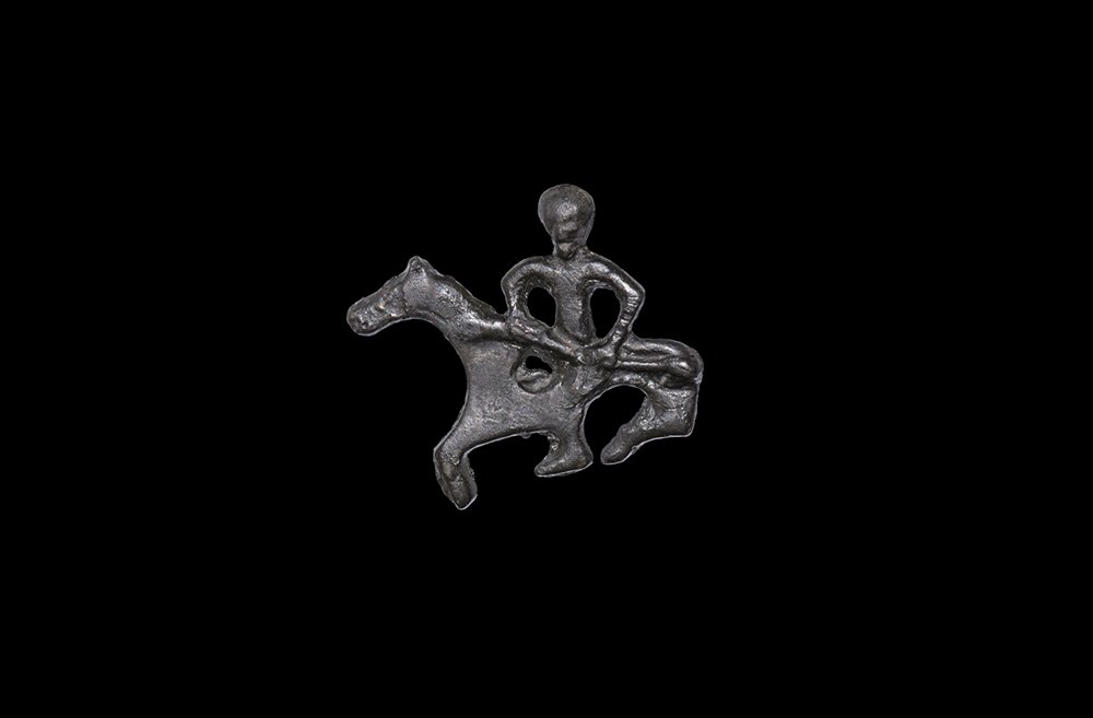 Viking Horse and Rider Mount (1 of 1)