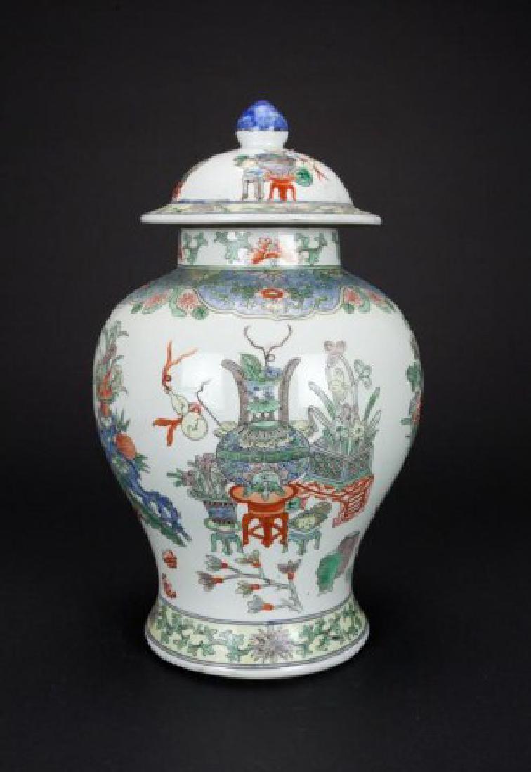 CHINESE LIDDED TEMPLE JAR (1 of 2)