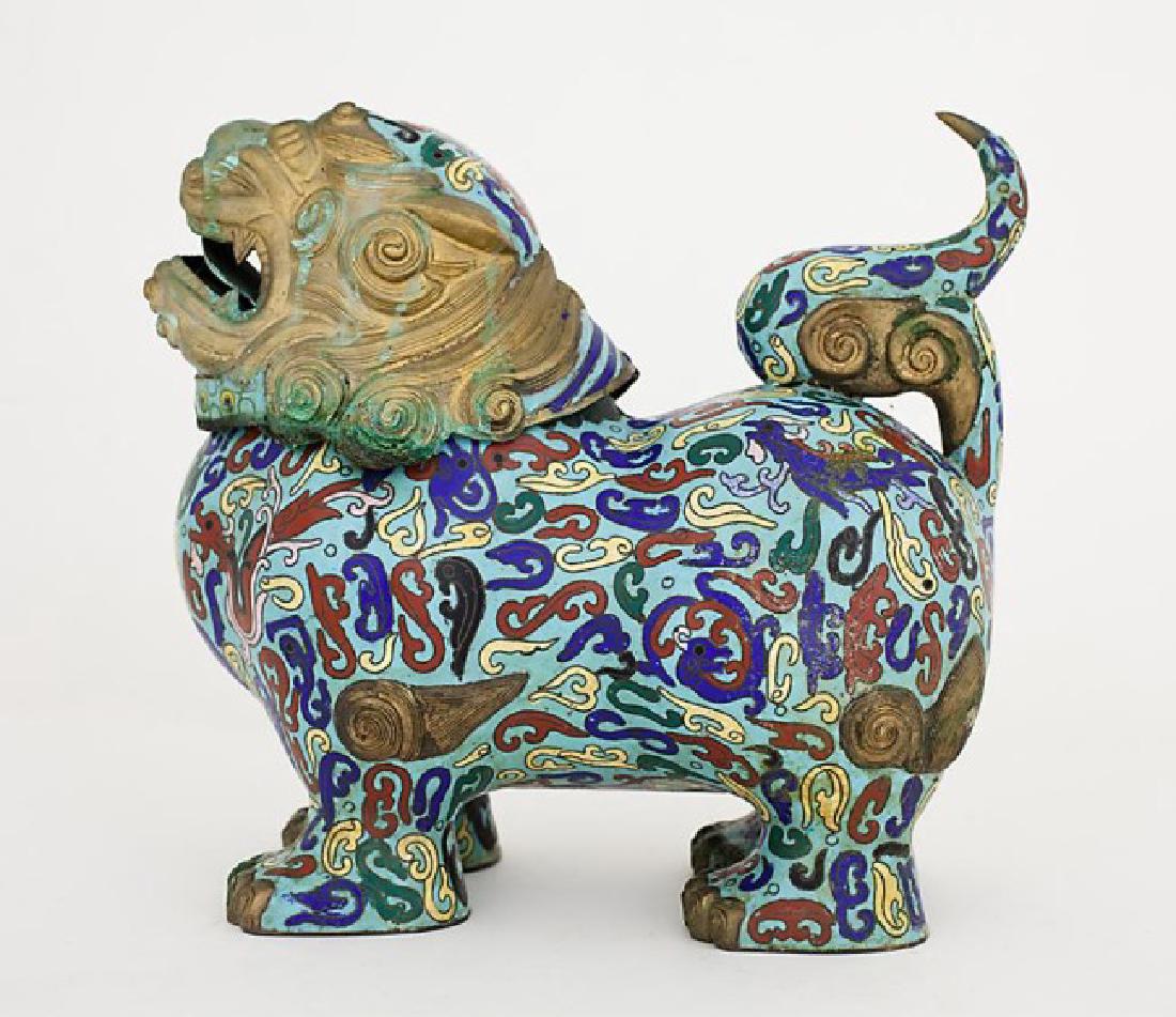 CLOISONNE LIDDED VASE OF A FOO LION (1 of 3)