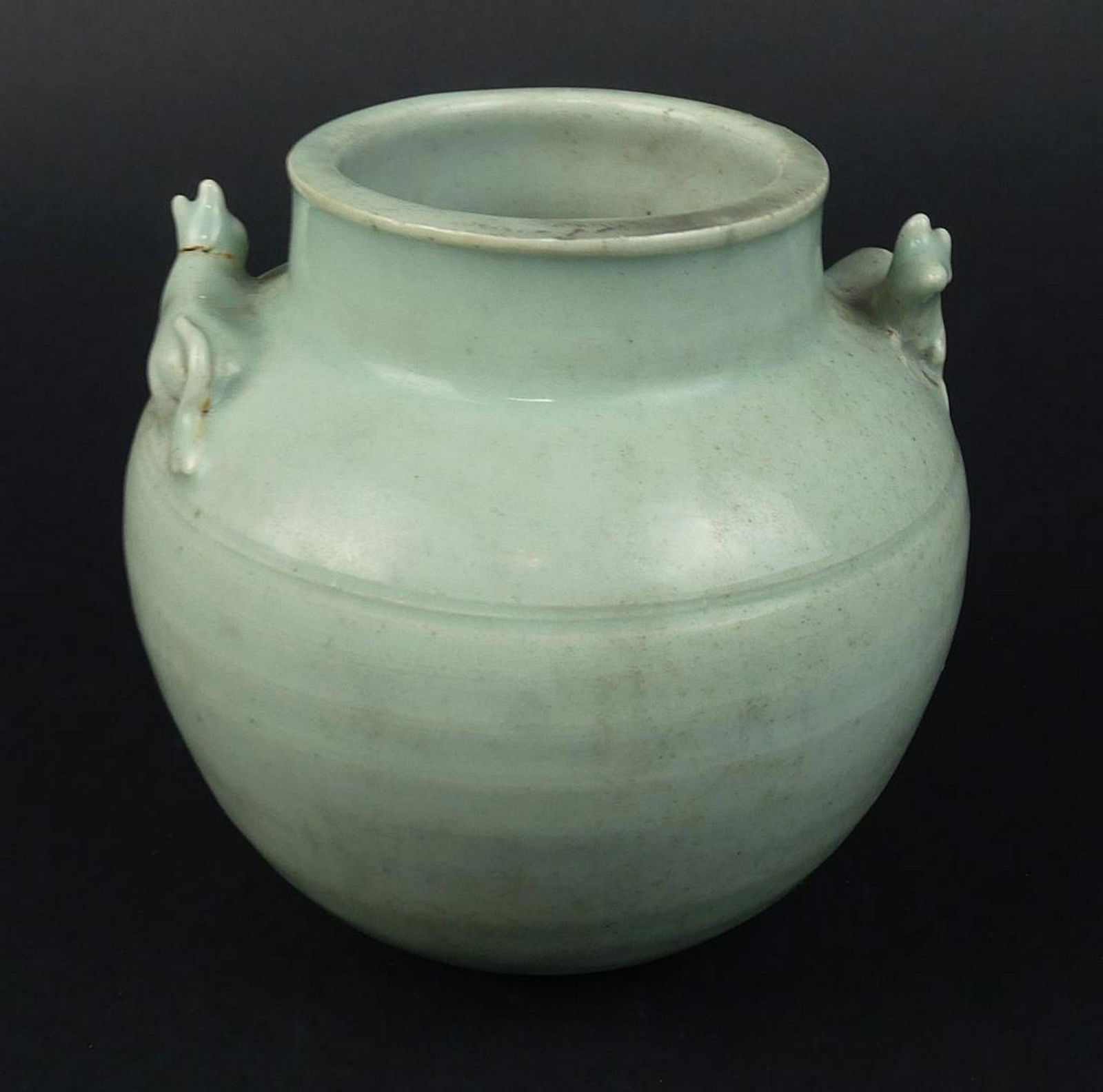 ANTIQUE SMALL CHINESE CELADON JAR (1 of 3)