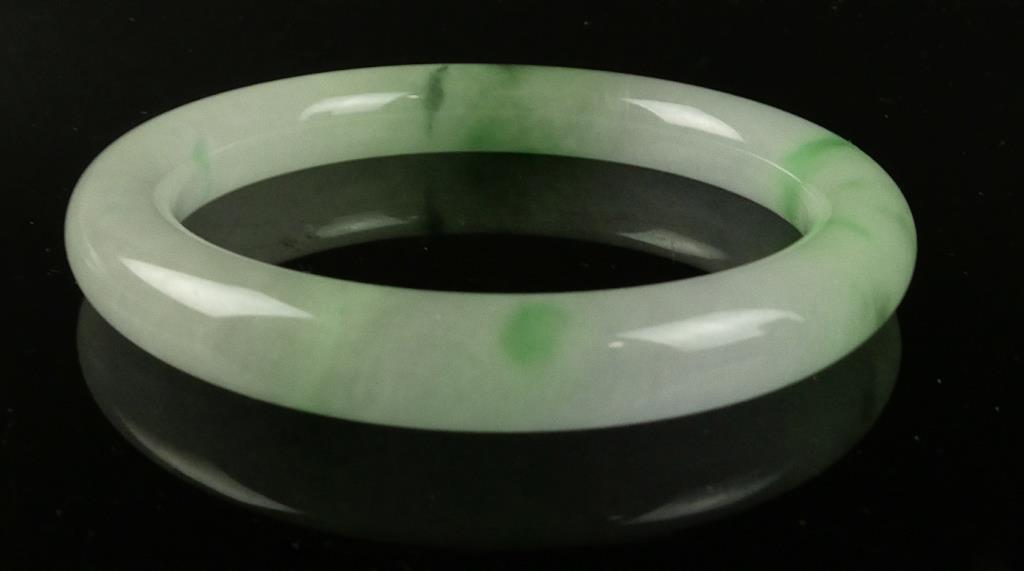 NATURAL JADEITE BANGLE, WITH CERTIFICATE (1 of 2)