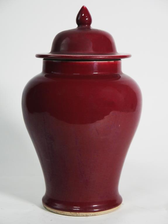 CHINESE IRON RED GINGER JAR (1 of 1)