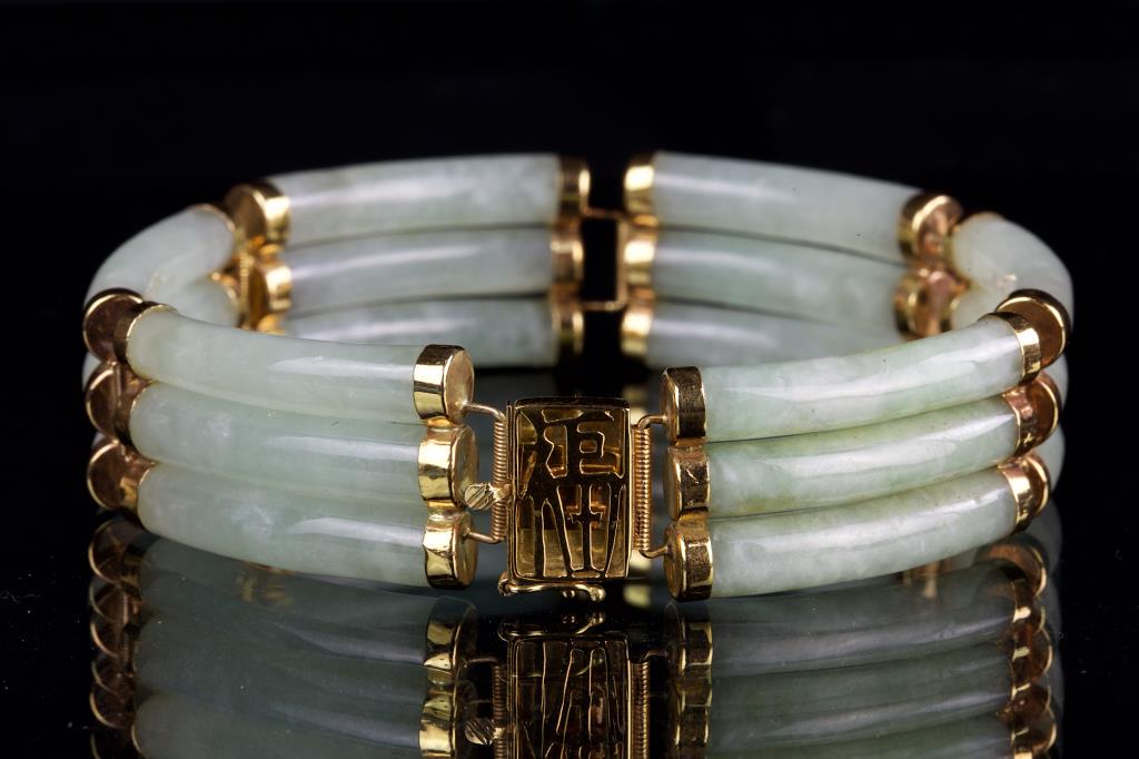 JADE BRACELET WITH 14K GOLD (1 of 2)