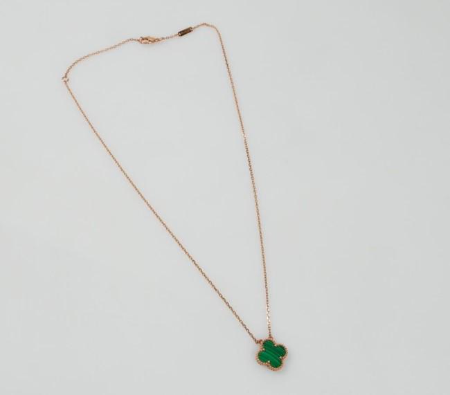 VINTAGE 18K VAN CLEEF & ARPELS-STYLE PENDANT (1 of 4)