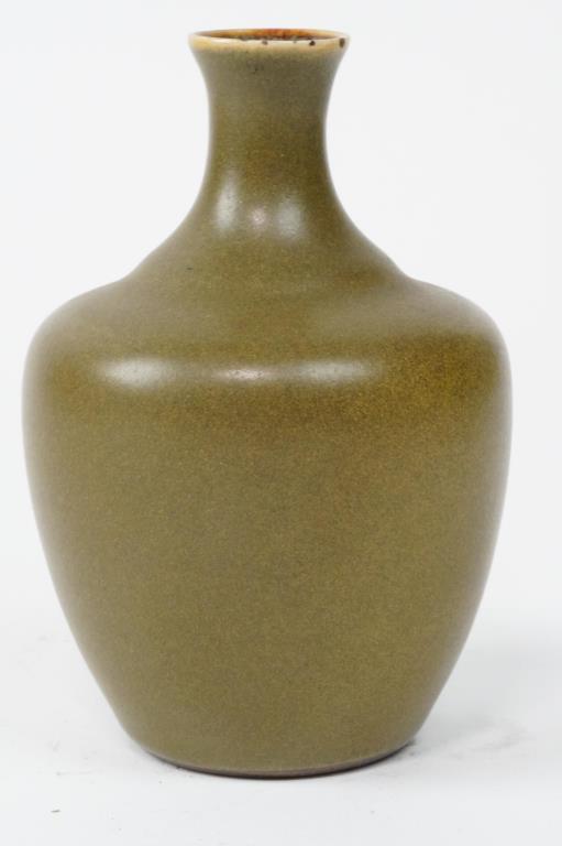 SMALL CHINESE TEA DUST VASE (1 of 3)