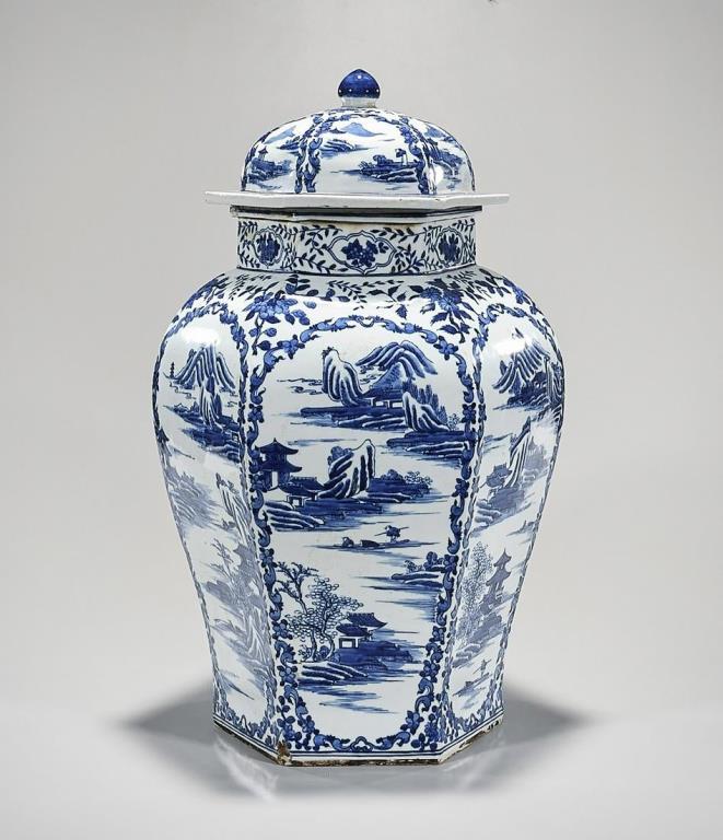 LARGE CHINESE BLUE AND WHITE HEXAGONAL LIDDED VASE (1 of 5)