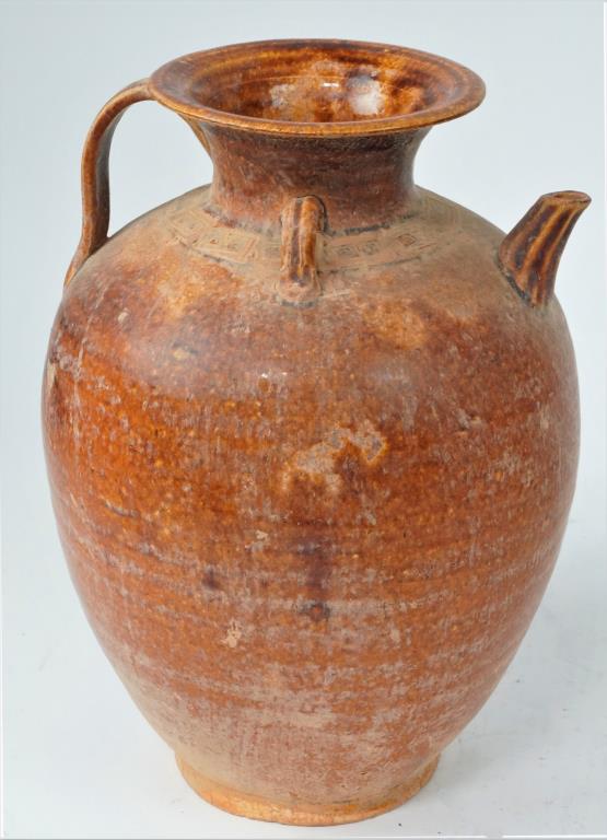 CHINESE POTTERY EWER (1 of 5)