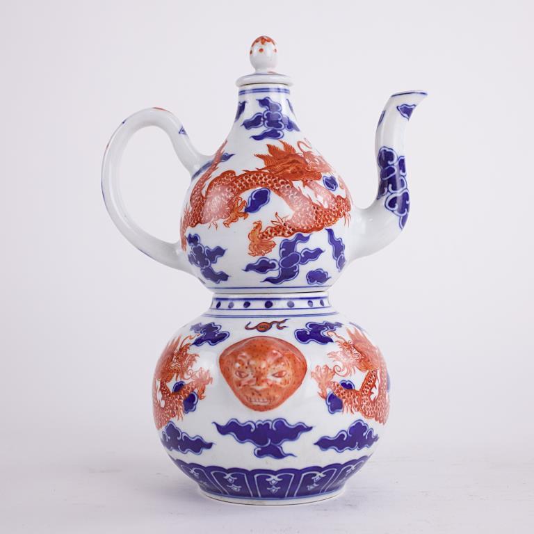 48096CHINESE DOUBLE GOURD SHAPED TEA POT (1 of 2)
