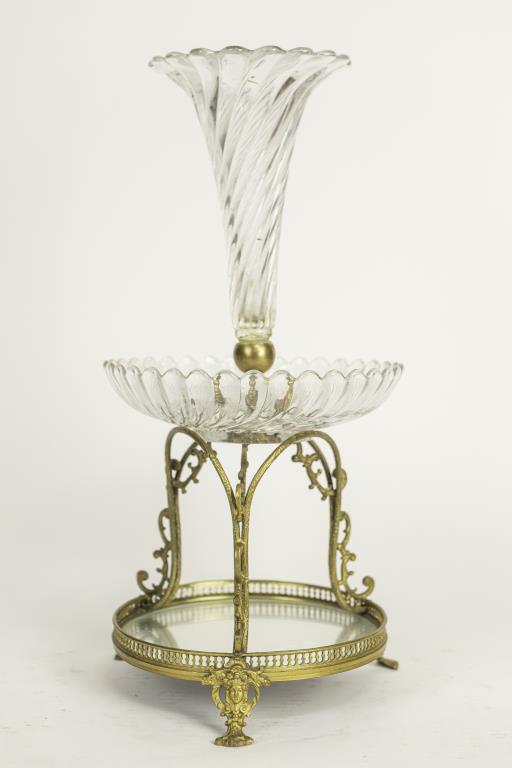 GILT BRONZE CENTERPIECE WITH A MIRROR PLATEAU (1 of 4)