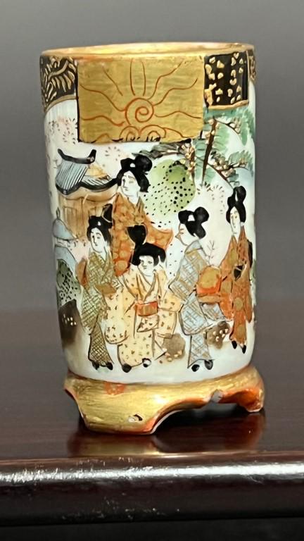 SMALL JAPANESE BRUSHPOT (1 of 1)