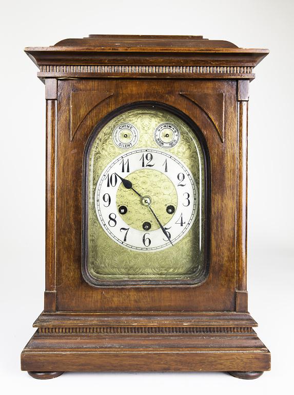 ANTIQUE GERMANY WOODEN CLOCK WITH BRASS FACE (1 of 3)