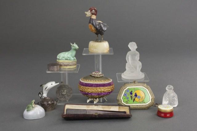 COLLECTION OF THIRTEEN SMALL VARIOUS ITEMS (1 of 1)