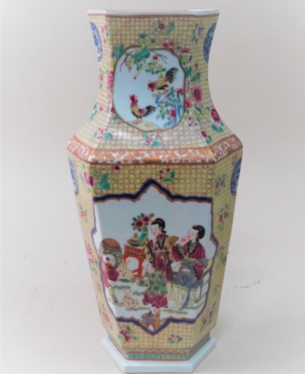 CHINESE PORCELAIN HEXAGONAL VASE (1 of 2)