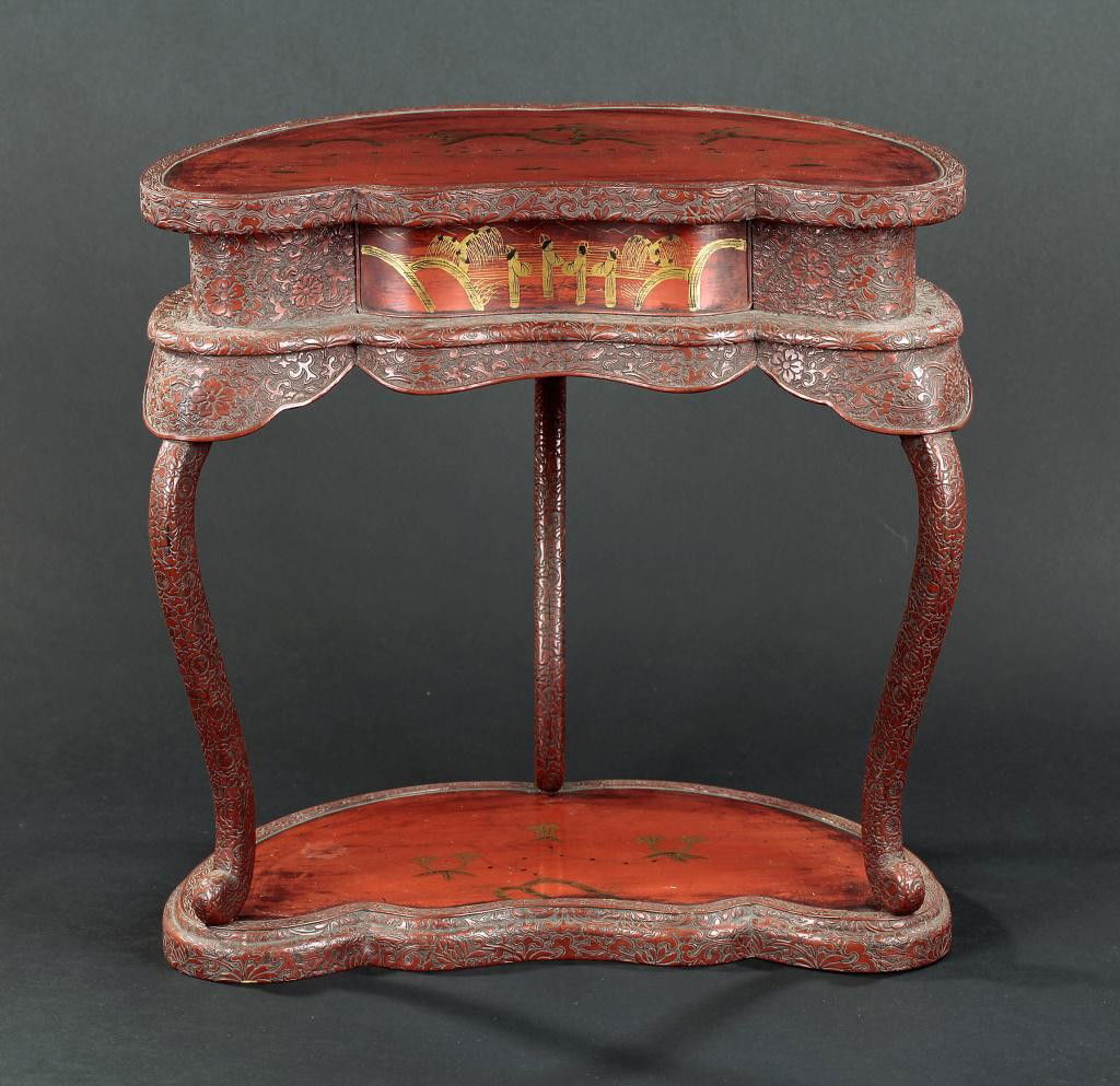 CHINESE CINNABAR LACQUER TABLE: H: 15 3/4in. (40cm)