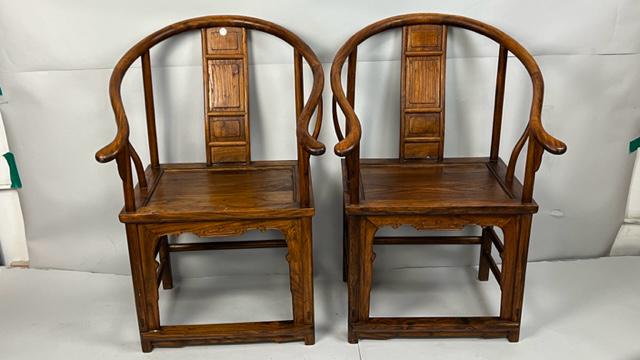 A PAIR OF CHINESE MING STYLE ROUND-BACK CHAIR (1 of 9)