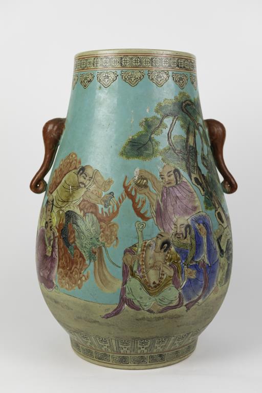 LARGE CHINESE TURQUOISE GROUND VASE (1 of 11)