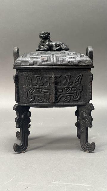 CHINESE BRONZE RECTANGULAR CENSER (1 of 8)
